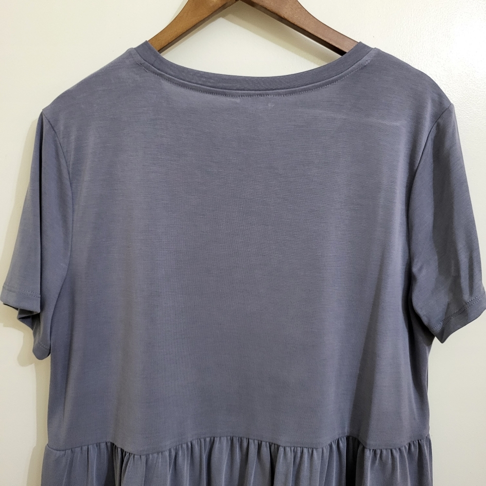 Women's Shortsleeve Tops - Picture 5 of 10
